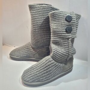 UGG WOMEN'S CLASSIC CARDY BUTTON SWEATER KNIT BOOTS SIZE 5 GREY